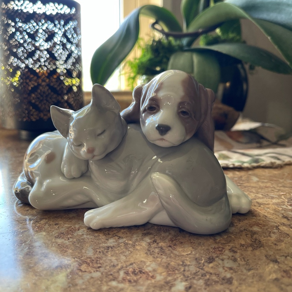 Lladro Bosom Buddies 6599 with original box
